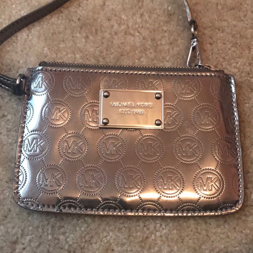 Michael Kors Wristlet in great condition